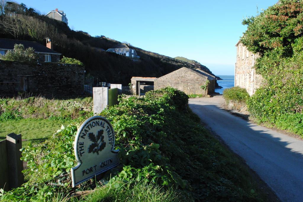 The White Cottage B&B Saint Teath Exterior photo